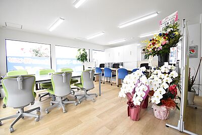 店舗内観