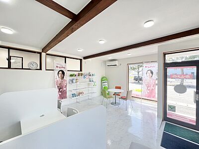 店舗内観