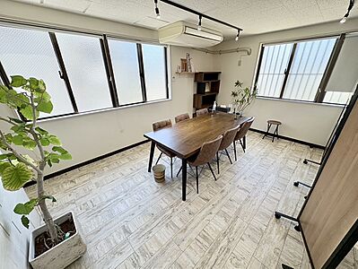 店舗内観