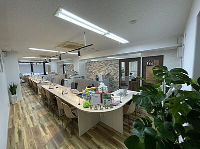 店舗内観