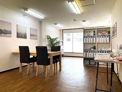 店舗内観