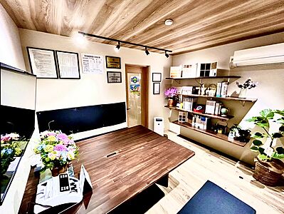 店舗内観