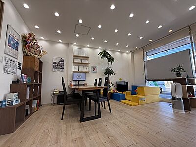 店舗内観
