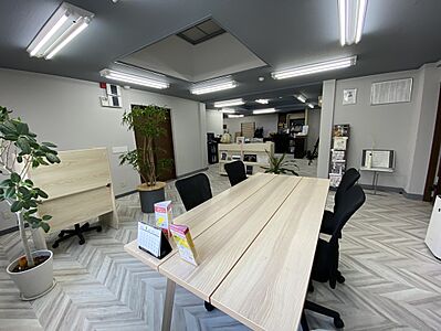 店舗内観