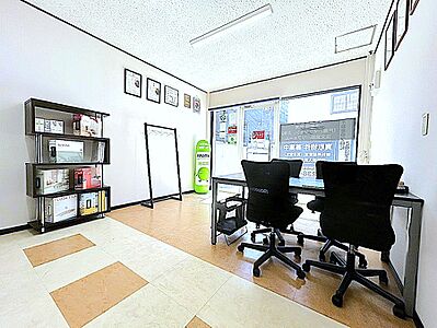 店舗内観