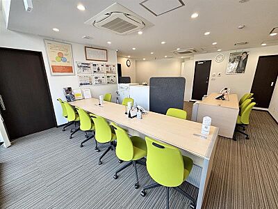 店舗内観